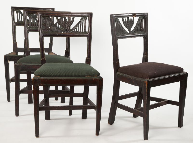 Set of Four Italian Side Chairscirca 15c9d9