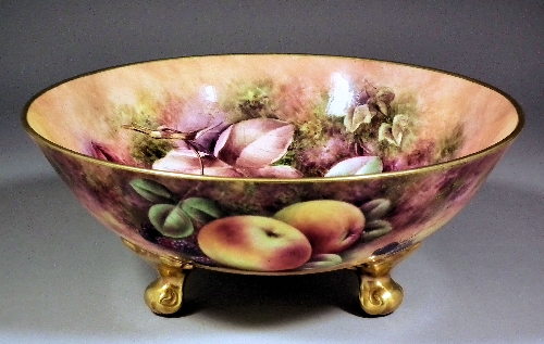 A Coalport bone china bowl standing 15cd21