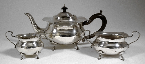 A George V silver three piece tea 15cdc9