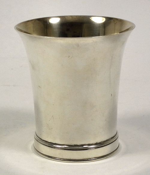 An Elizabeth II silver flared beaker 15cde9
