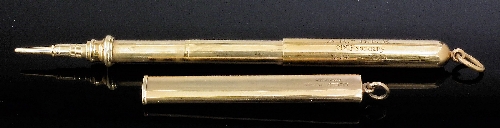 An 18ct gold extending propelling 15ce7c