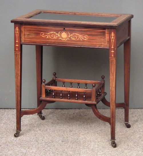 A late Victorian mahogany two tier 15cf58