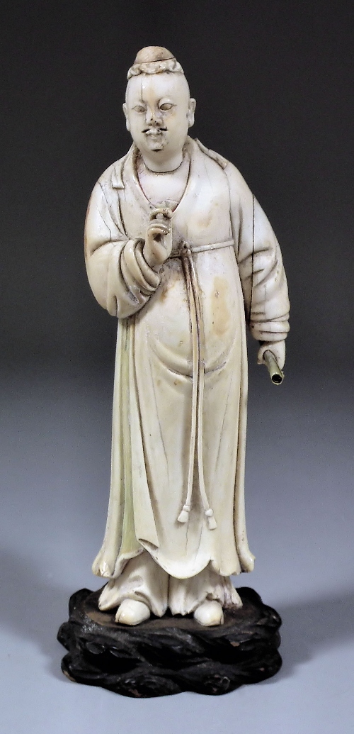 A Chinese carved ivory figure of 15cfaa