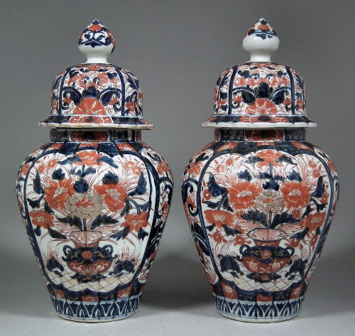 A pair of Japanese porcelain Imari  15cfe2