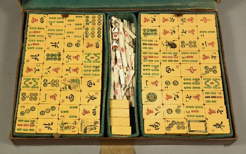 A Chinese Mah Jong set contained 15d098