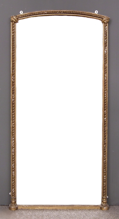 A Victorian gilt framed overmantel 15d0d2