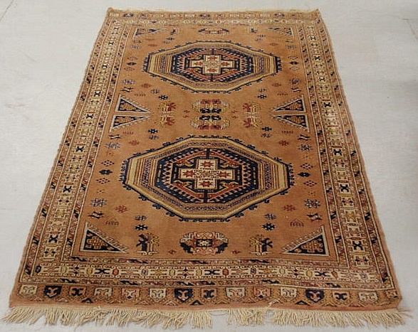 Turkish center hall carpet in a 15ad07