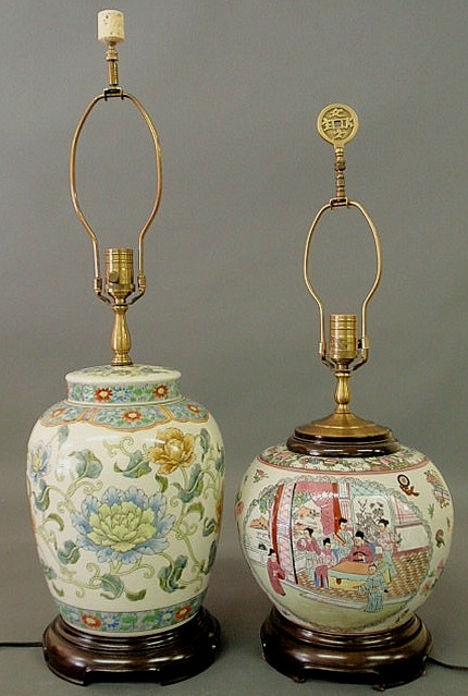 Two contemporary Chinese porcelain