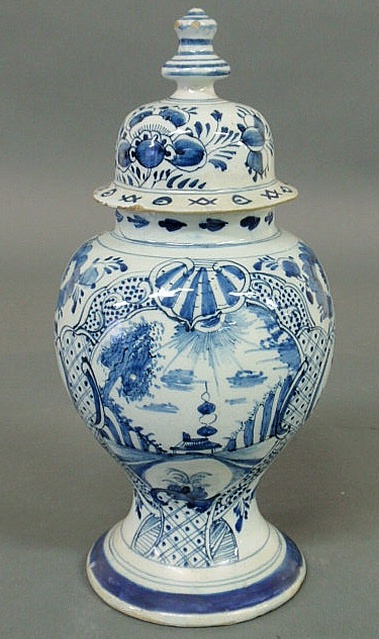 Blue and white Delft covered garniture 15ad46