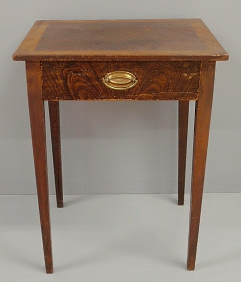 Hepplewhite end table c.1800 with