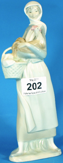 Lladro Figure of a Lady with a 15b044