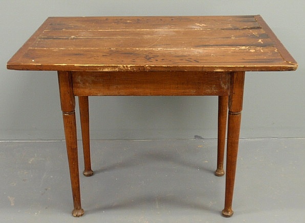 Maple table the pine top with breadboard