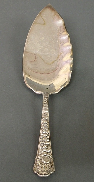 Sterling silver slice by Gorham 15b172