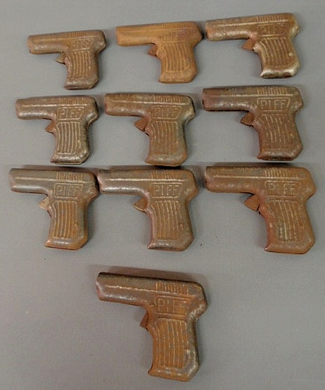 Ten metal toy spring loaded pistols 15b17e