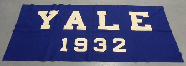 Blue wool Yale 1932 flag/banner. 35x69