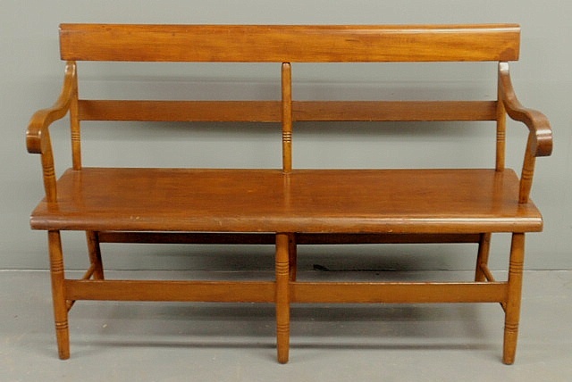 Small country pine and maple settee 15b308