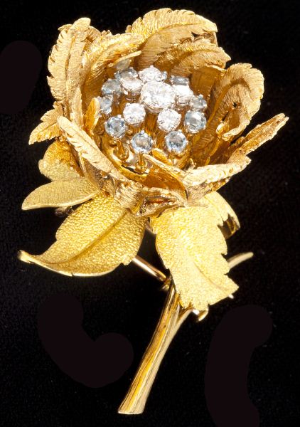 Gold and Diamond En Tremblant Brooch