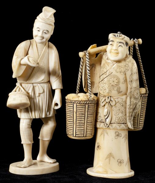 Two Japanese Ivory Bone Okimono 15b5c0