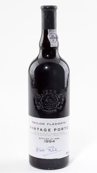 Taylor's Vintage Port19941 bottlehand-signed