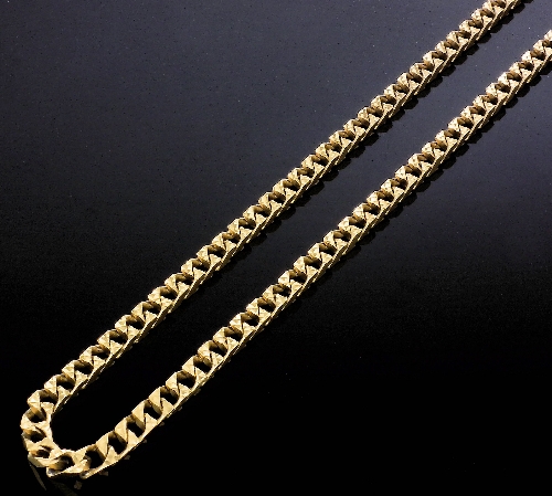A modern 9ct gold 600m chain link 15b82a