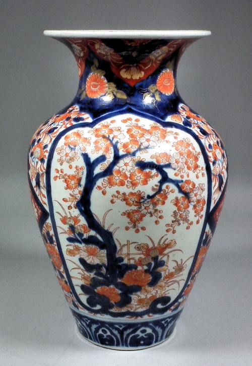 A Japanese ''Imari'' pattern porcelain