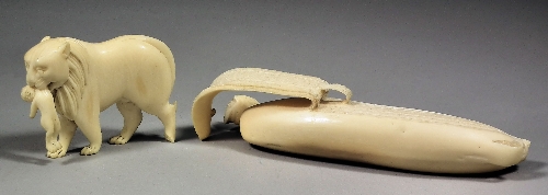 A Japanese carved ivory model of 15b8ec