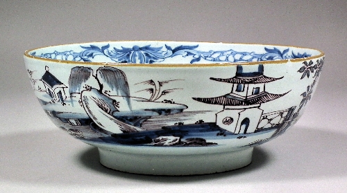 An English 18th Century Delft ware 15b8f2