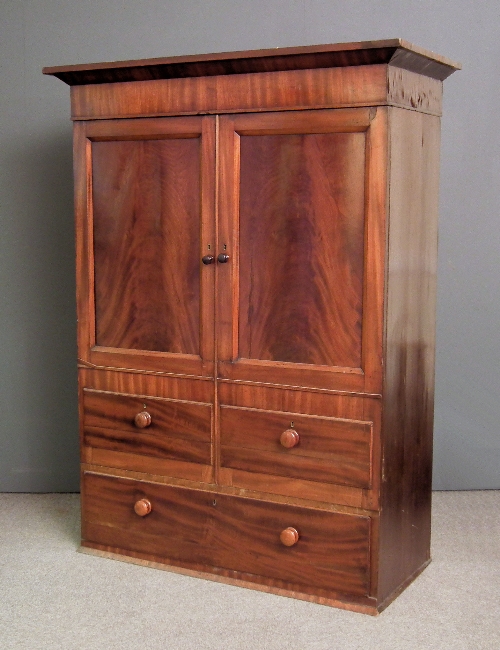 A Victorian mahogany dwarf wardrobe 15ba43