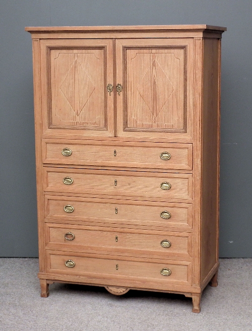 A late 19th Century pitch pine 15ba47