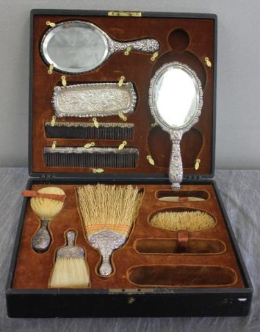 STERLING. Repousse Vanity Items