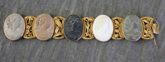 14 Kt Gold and Lava Cameo Bracelet Either 15e511