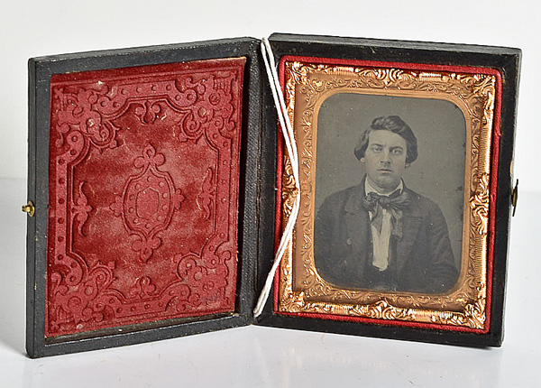 Cased Ambrotype Tinted Photograph 15e747