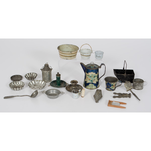 Child's Miniature Tin Tablewares