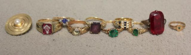 Jewelry Lot Including 9 Rings and