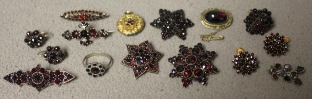 Garnet Jewelry Lot.Pieces ranging from