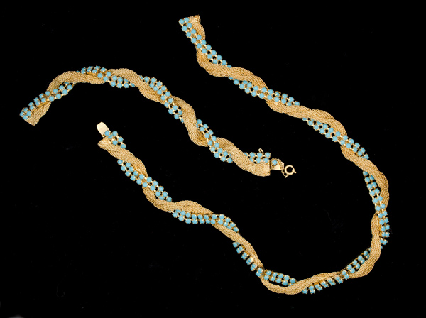 Hobe Necklace & Bracelet Costume Jewelry