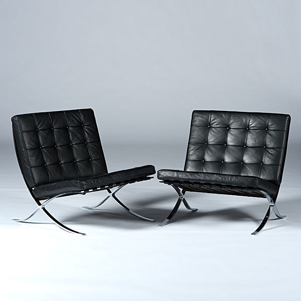 Barcelona Chairs American a pair 15eceb