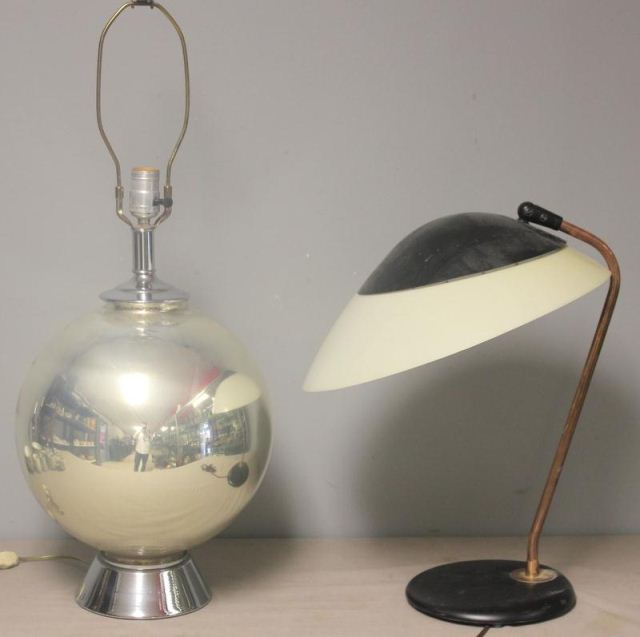 2 Midcentury Lamps From a Manhasset 15eeae