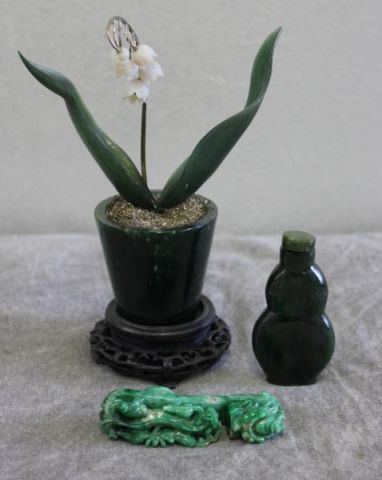 Asian Jade Lot.Includes a dragon carved