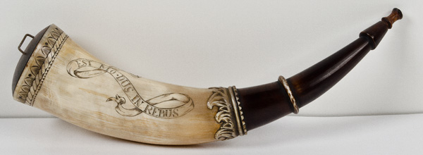 Contemporary Engraved Powder Horn 15f3de