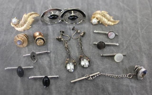 Miscellaneous Jewelry Lot Includes 15f657