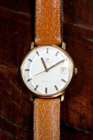 18 Kt Omega Geneve Mens Watch.From