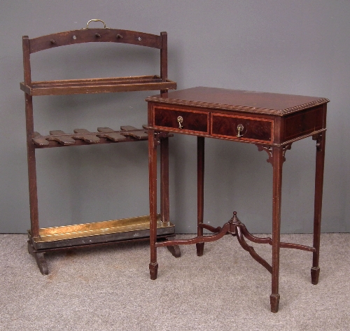 An Edwardian mahogany side table 15d242