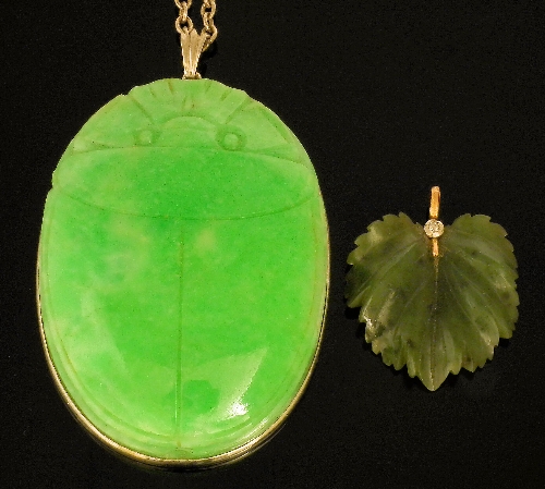 A 1920s Chinese green celadon jade 15d2ce