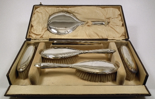 A George V silver backed dressing