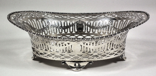A George V silver oval dish the 15d399