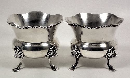 A pair of Edward VII silver bulbous