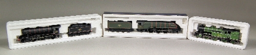 A collection of Bachmann OO gauge 15d4c8