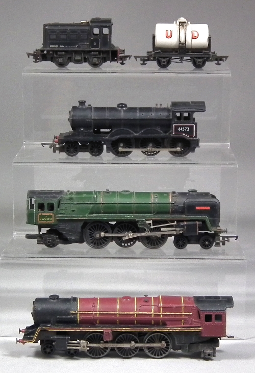 A collection of Triang and Hornby