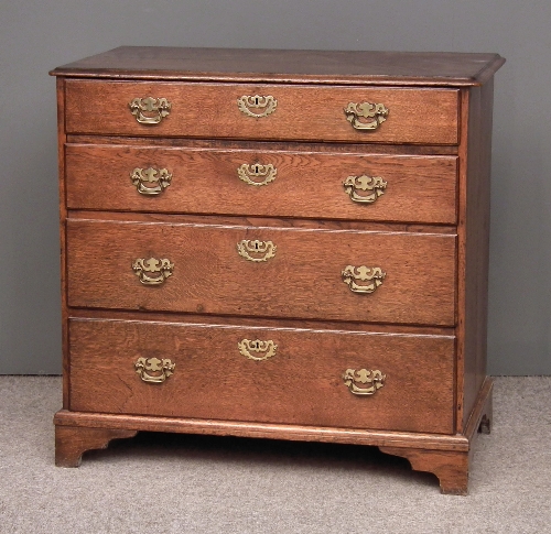 A George III oak chest of drawers 15d54d